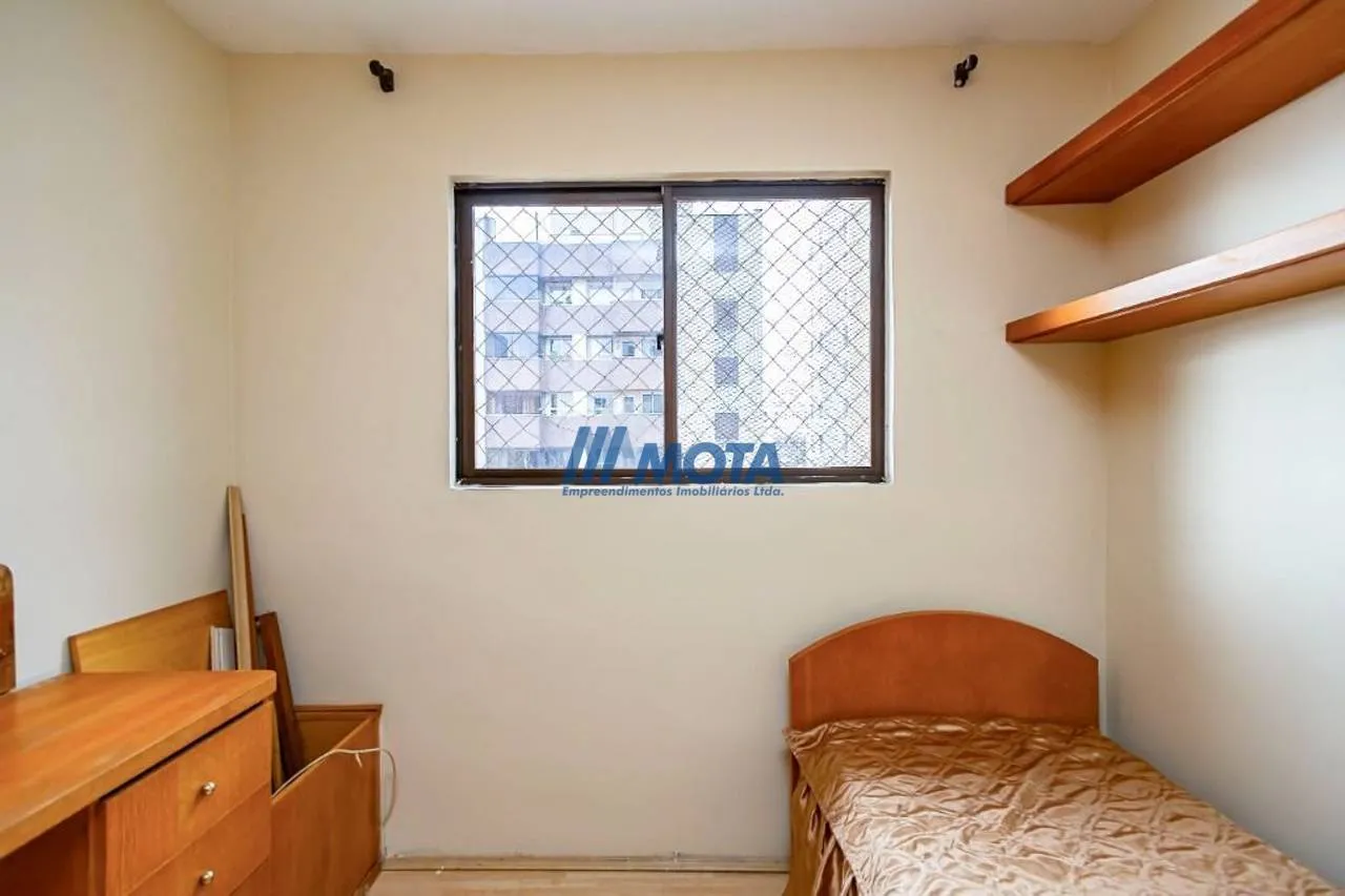 3-bedroom apartment with a home office — photo 35