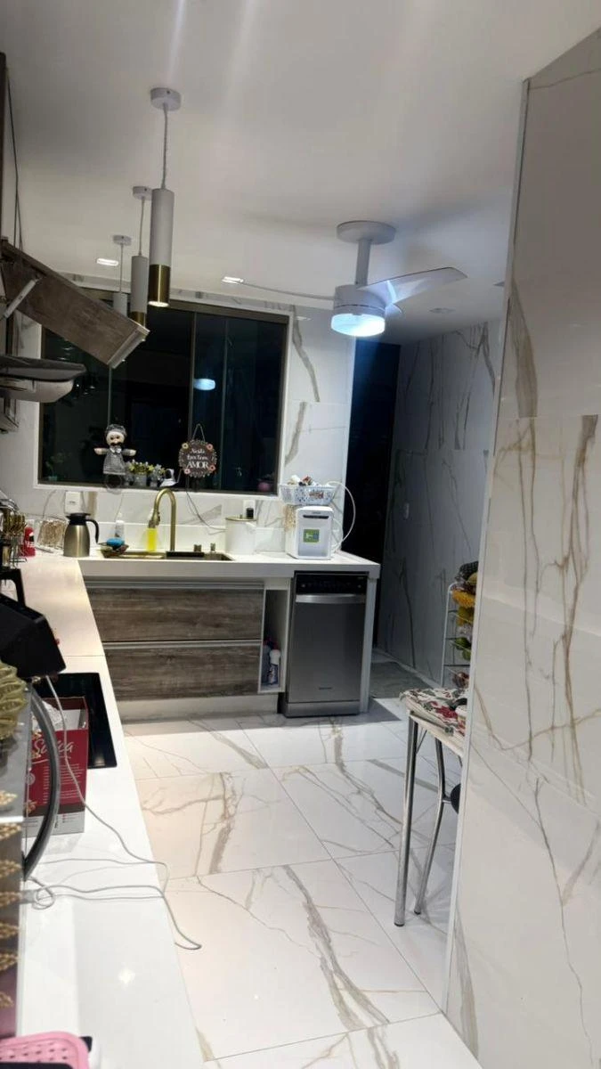 Dishwasher in a 4-bedroom apartment, 140 m² — photo 2