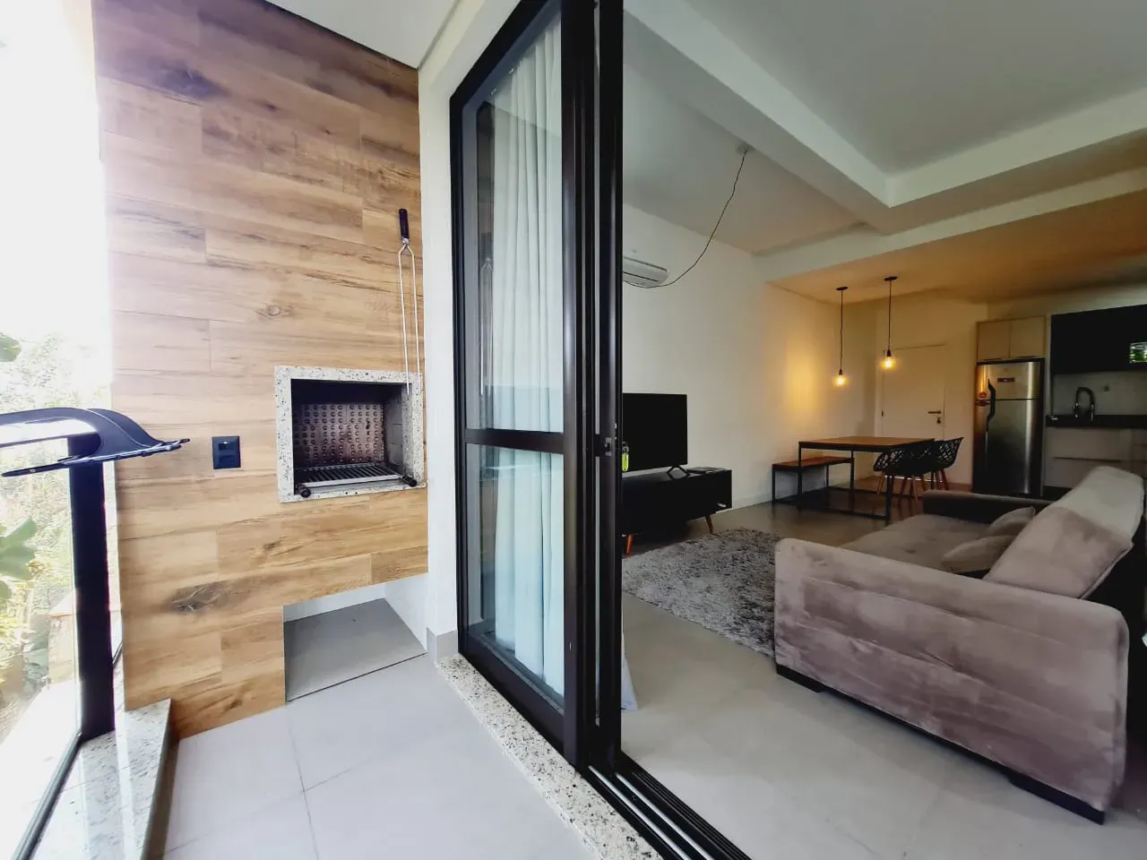 Studio with balcony grill and included parking spot — photo 43