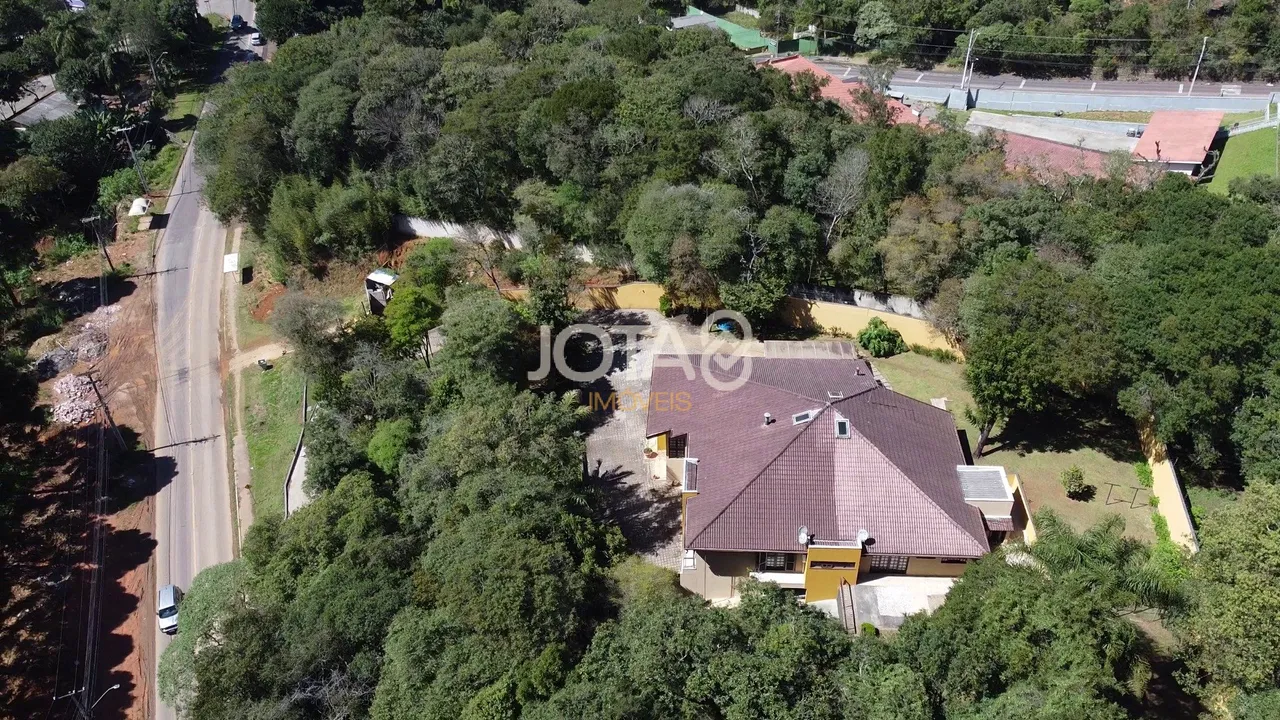Casa com 4 suítes e cozinha com fogão a gás — photo 10