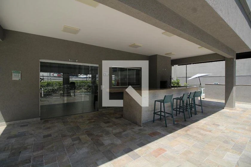 Furnished apartment with a balcony and 2 bedrooms — photo 33