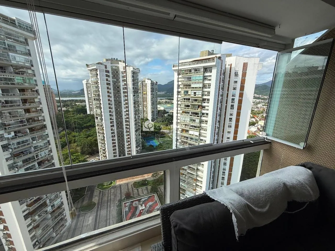 Furnished apartment, 125 m², with floor-to-ceiling windows — photo 15