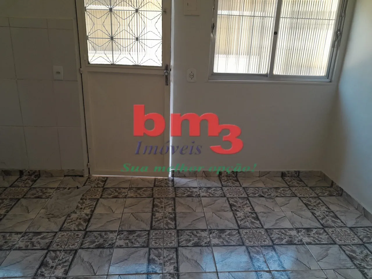 Unfurnished studio with 1 bedroom and 1 bathroom — photo 8