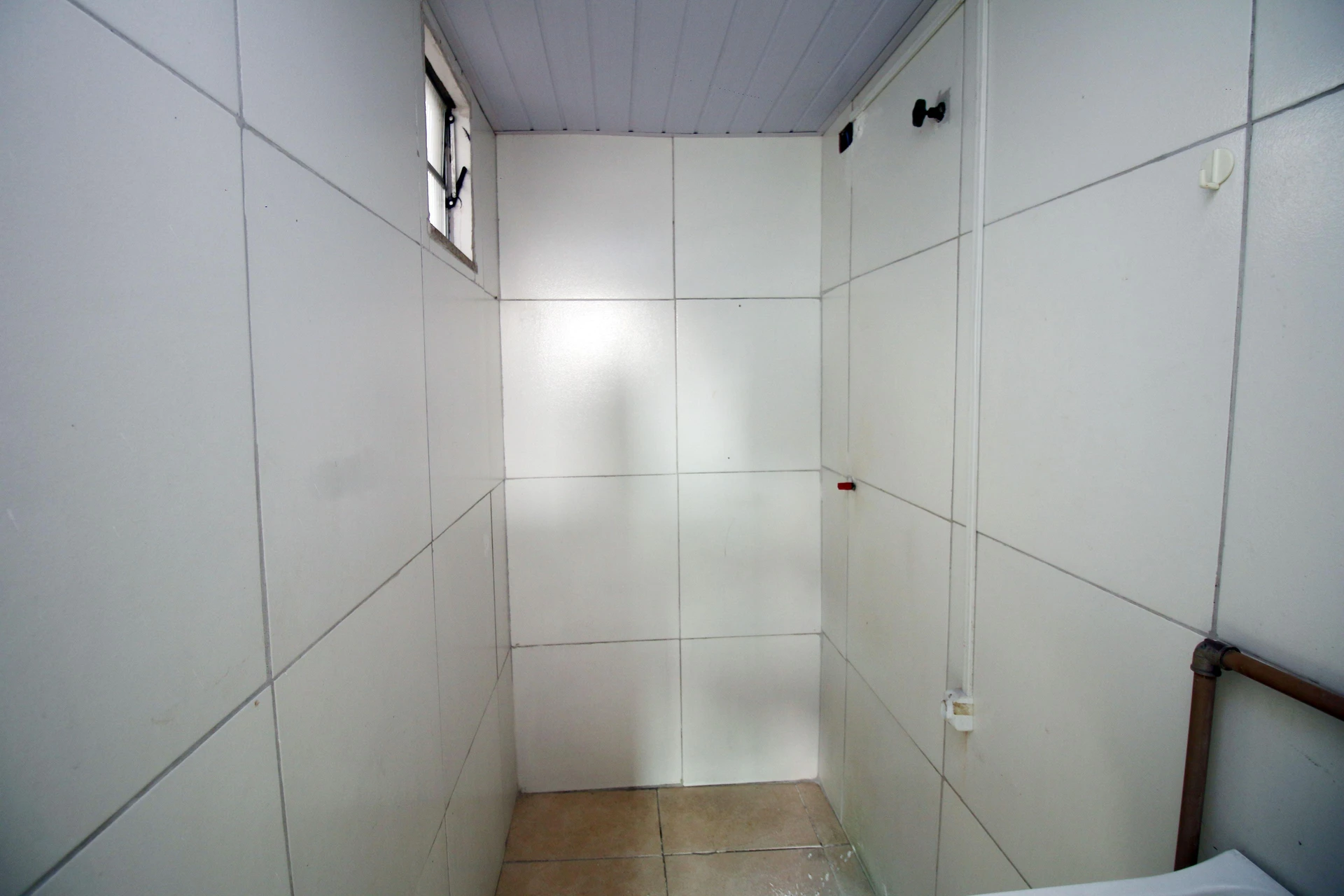 Unfurnished studio with 1 bedroom and a gas stove — photo 6