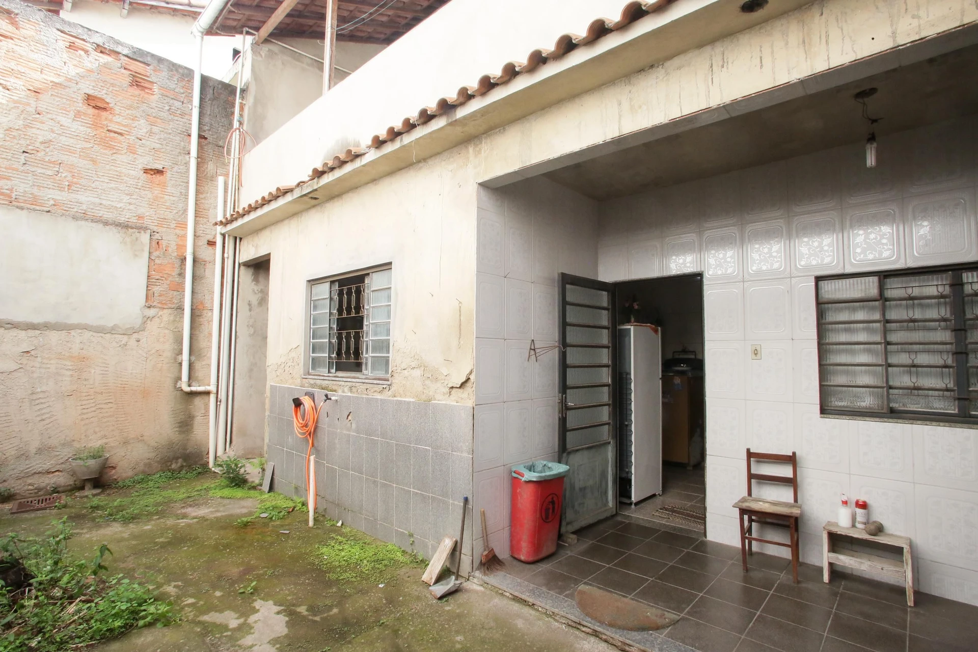 Casa mobiliada com 2 suítes e 3 banheiros e 1 vaga — photo 34