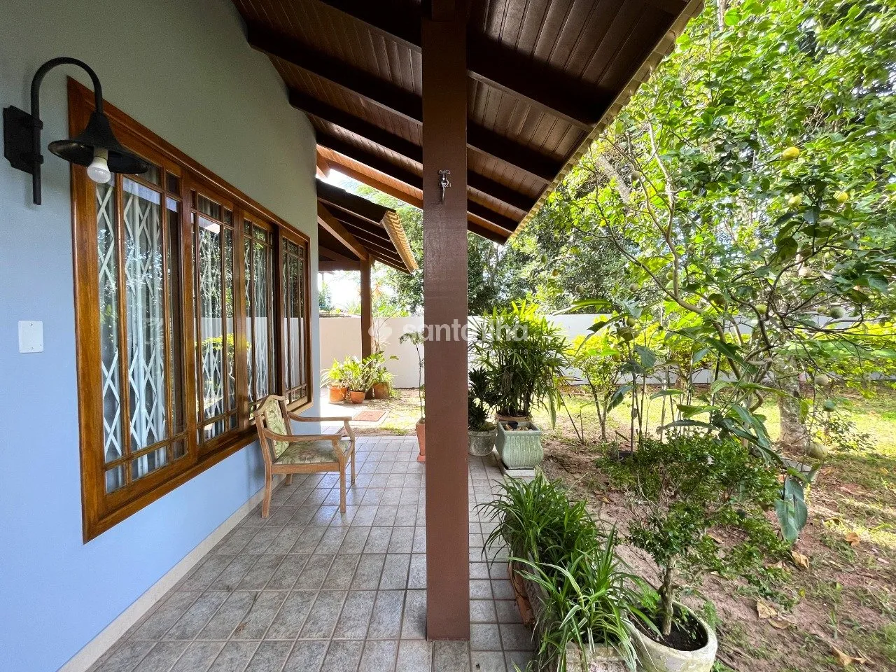 200 m² house with a private BBQ and a grill on the balcony — photo 36