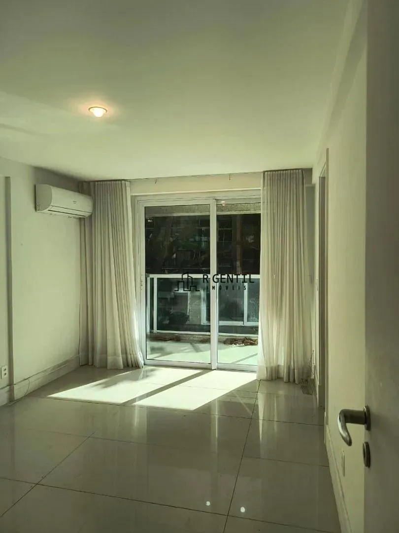 Apartamento com 4 dormitórios e 5 banheiros — photo 21