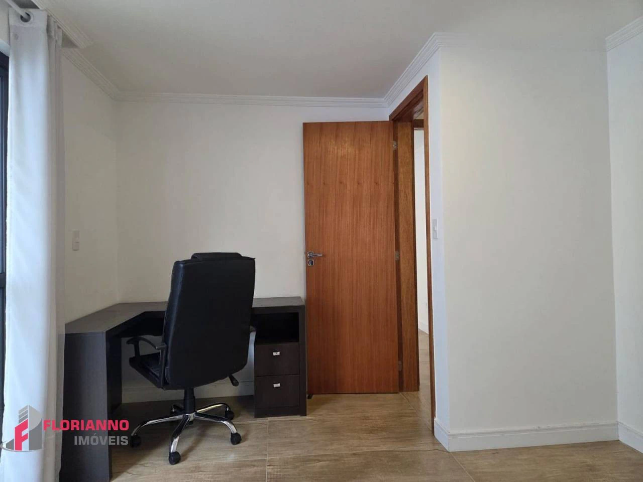57 m² apartment with a dryer and a home office — photo 5