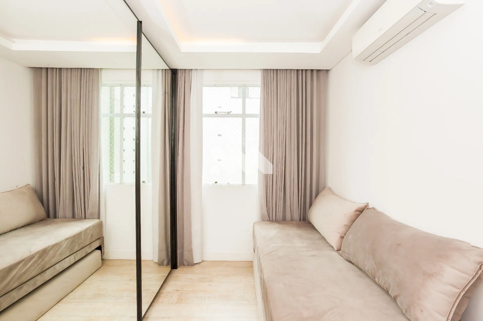Furnished 154 m² apartment on the 9th floor — photo 39