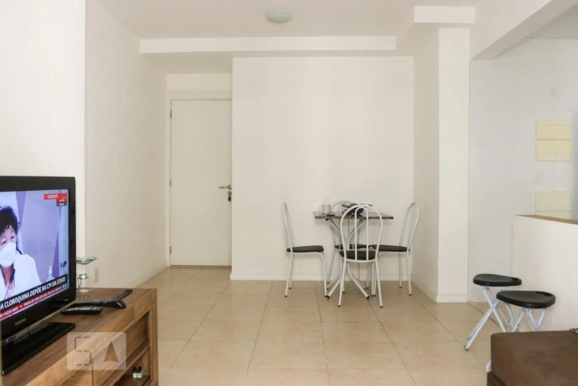Furnished 2-bedroom apartment with 2 bathrooms and parking — photo 52