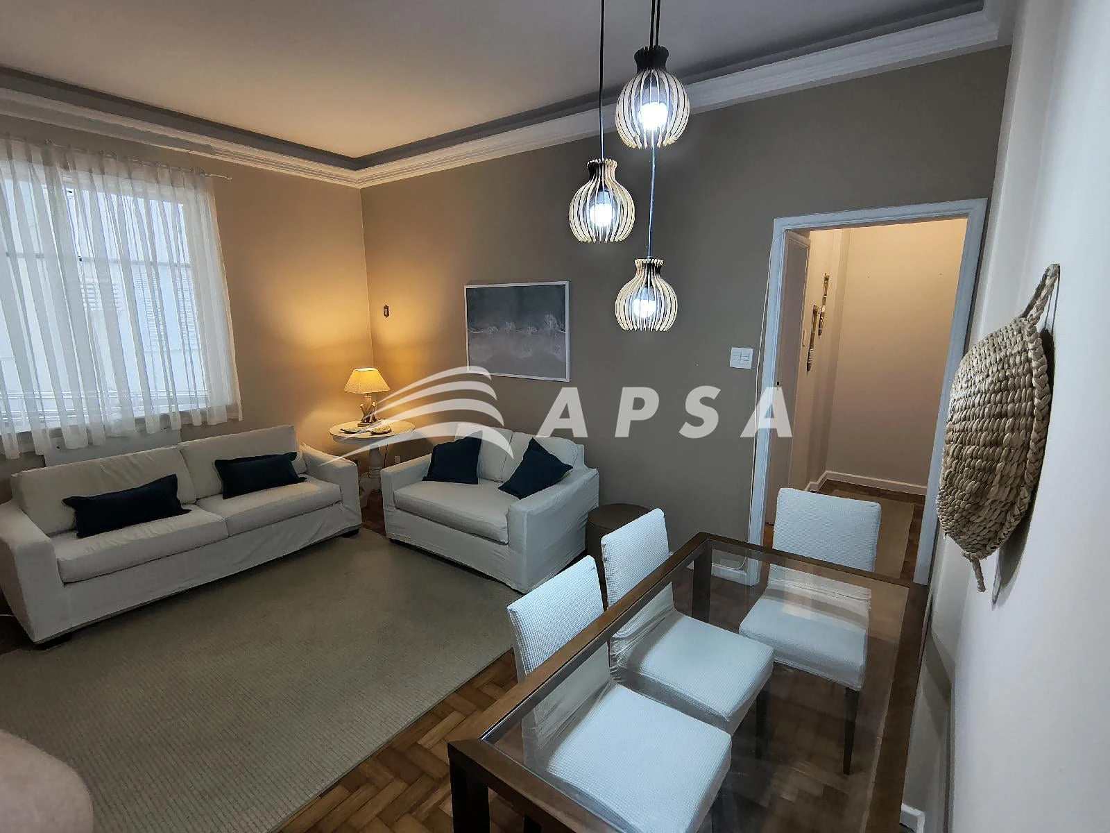 Apartamento mobiliado em condomínio com academia