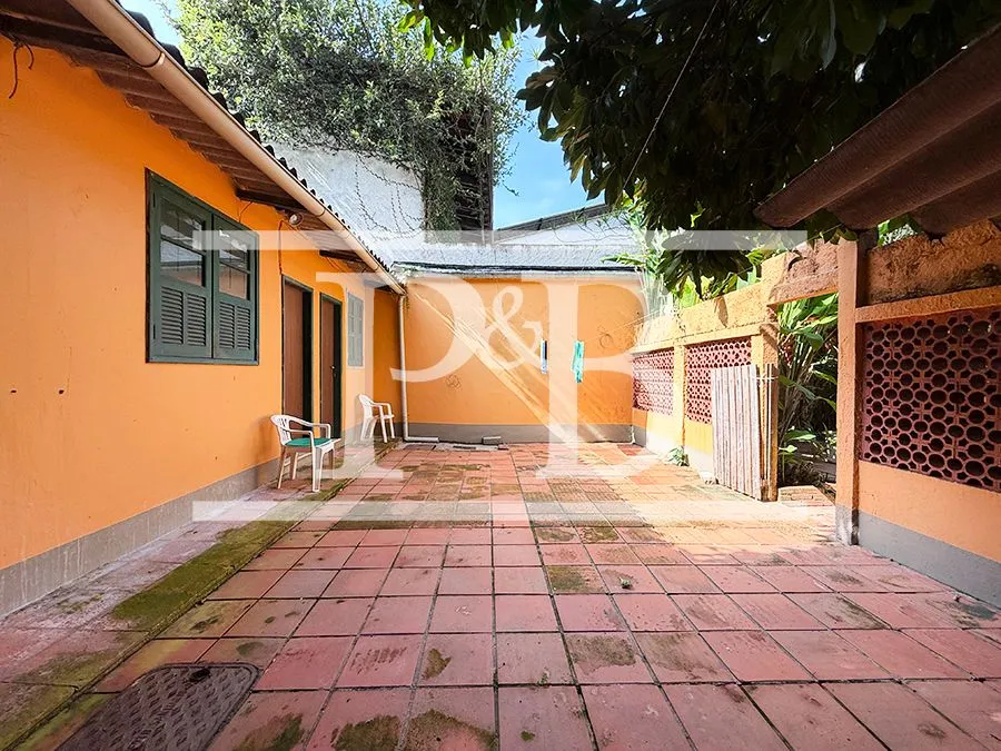 Casa com 4 dormitórios e varanda com churrasqueira — photo 49