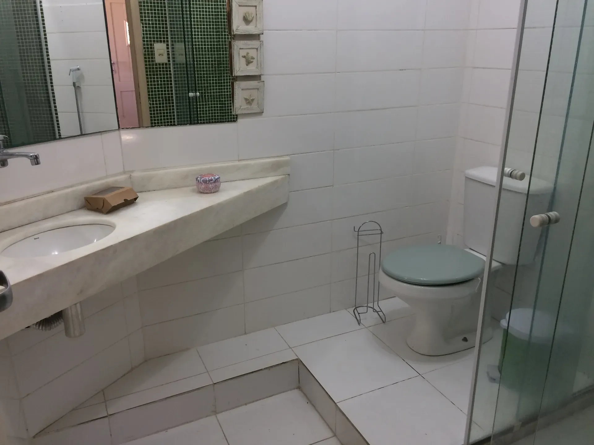Apartment on the 2nd floor with wood or laminate floors — photo 6