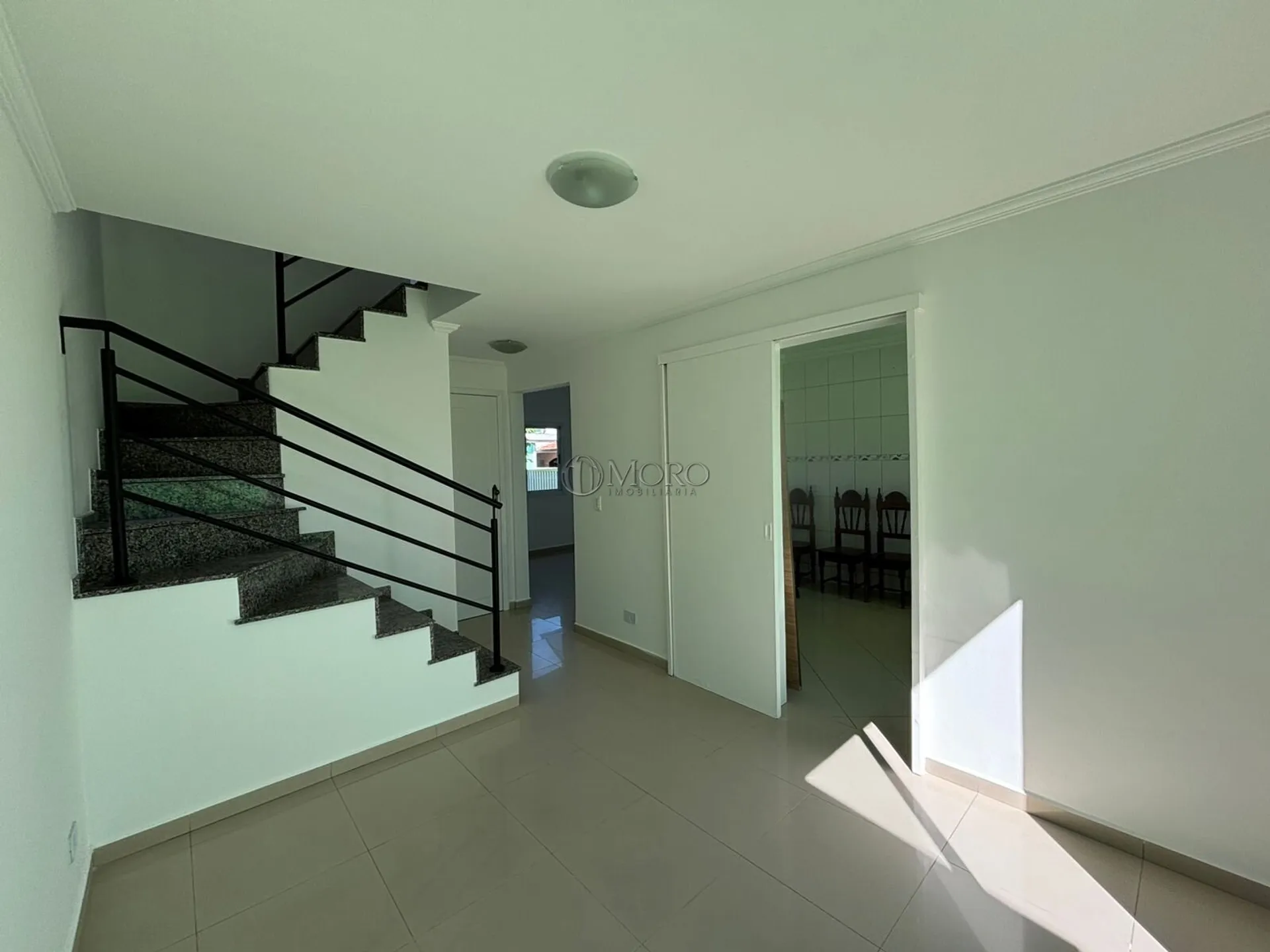 Townhouse with a closed kitchen and 3 bedrooms — photo 29