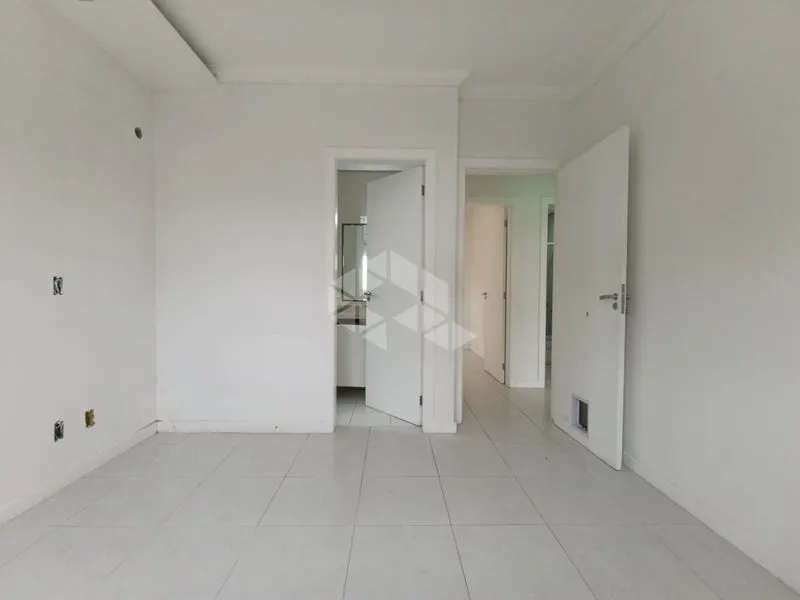 Apartamento de 87 m² sem mobília com cozinha separada — photo 15