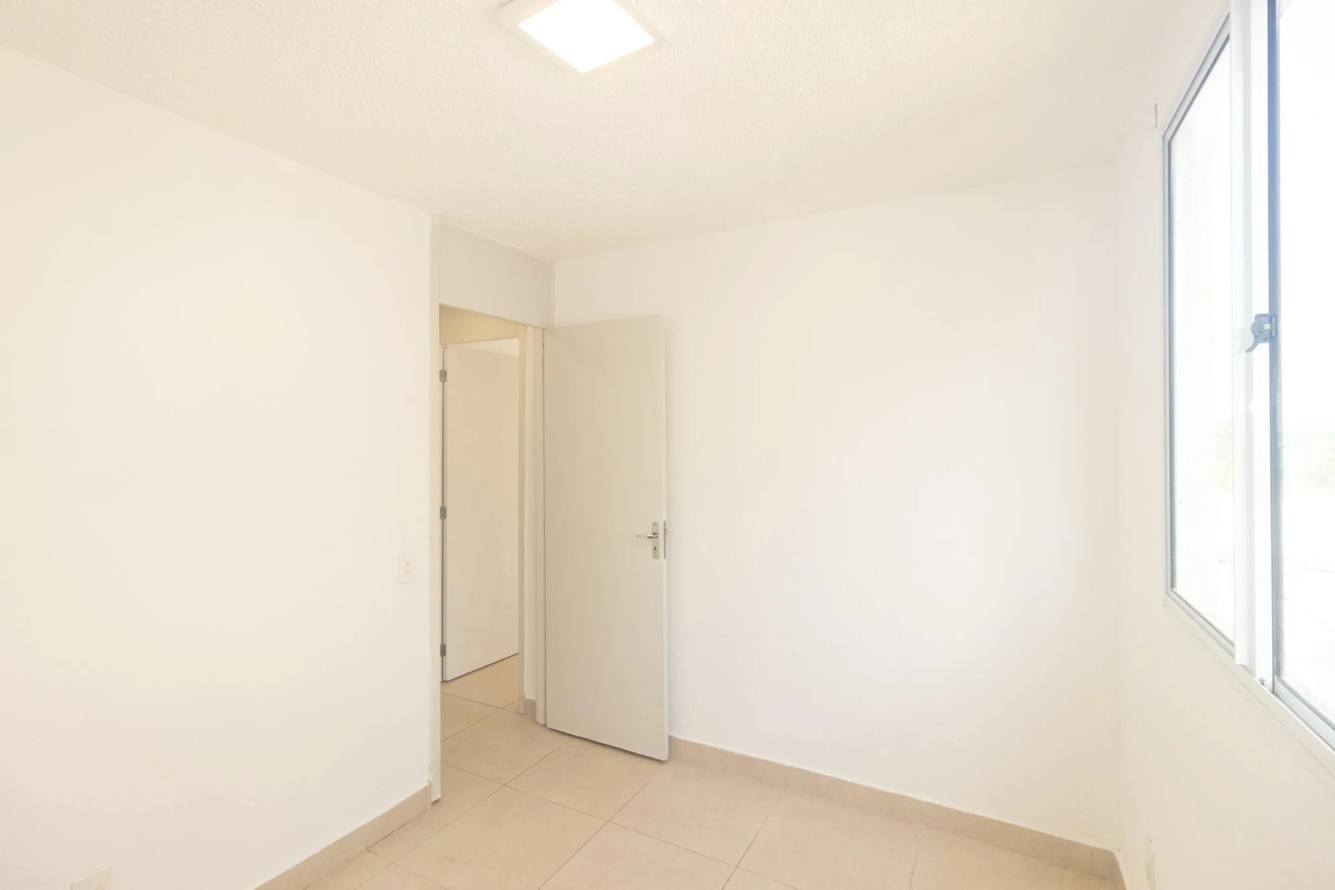 2-bedroom apartment with 1 bathroom — photo 19