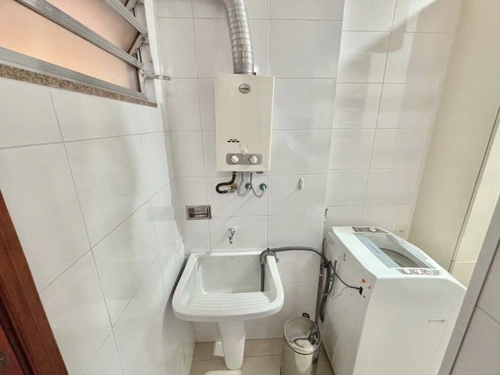 Furnished 2-bedroom apartment with 2 bathrooms and 60 m², no parking — photo 19
