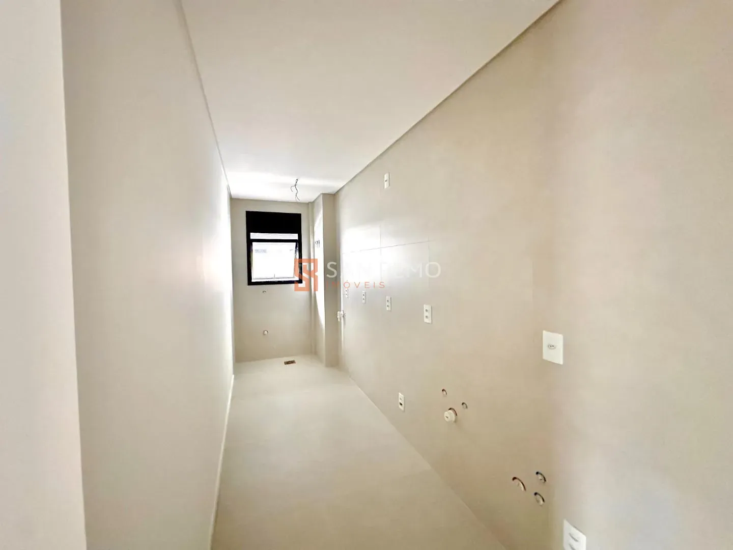 Furnished garden apartment with 2 en-suite bedrooms — photo 22