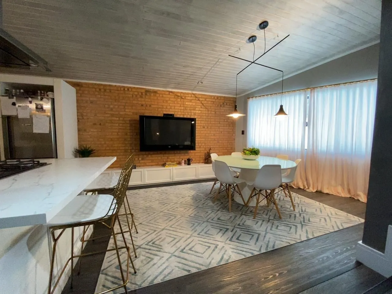 Квартира 300 м² з 3 спальнями-сюїтами та 2 місцями паркування — photo 12