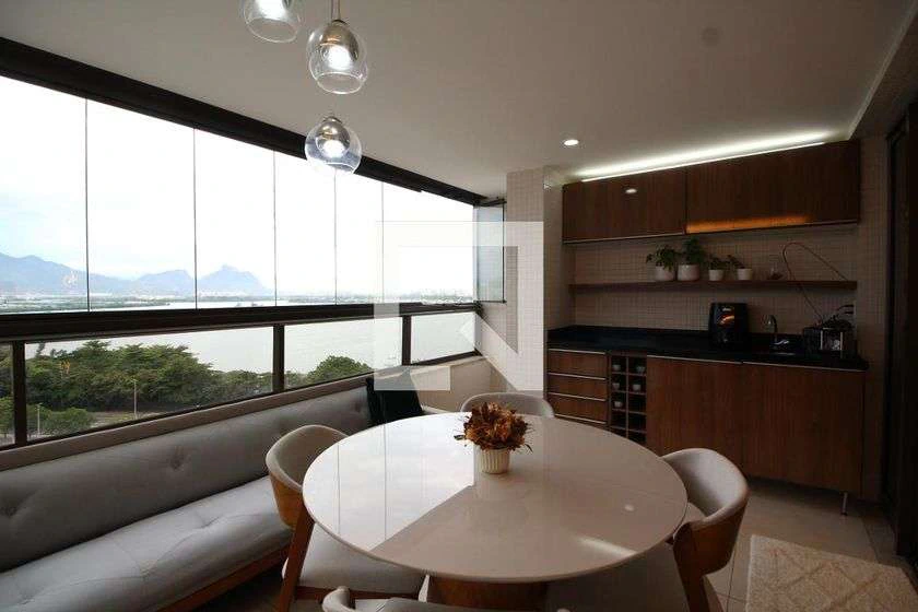 130 m² apartment with 3 bedrooms and enclosed balcony — photo 6