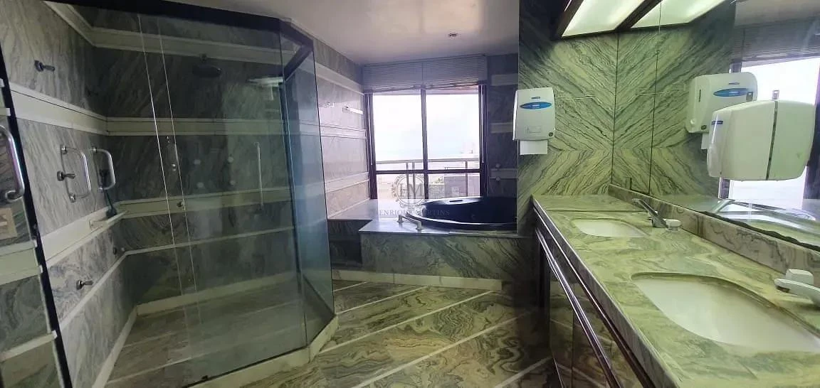 Triplex penthouse 900 m² with 2 bedrooms and 7 bathrooms — photo 12