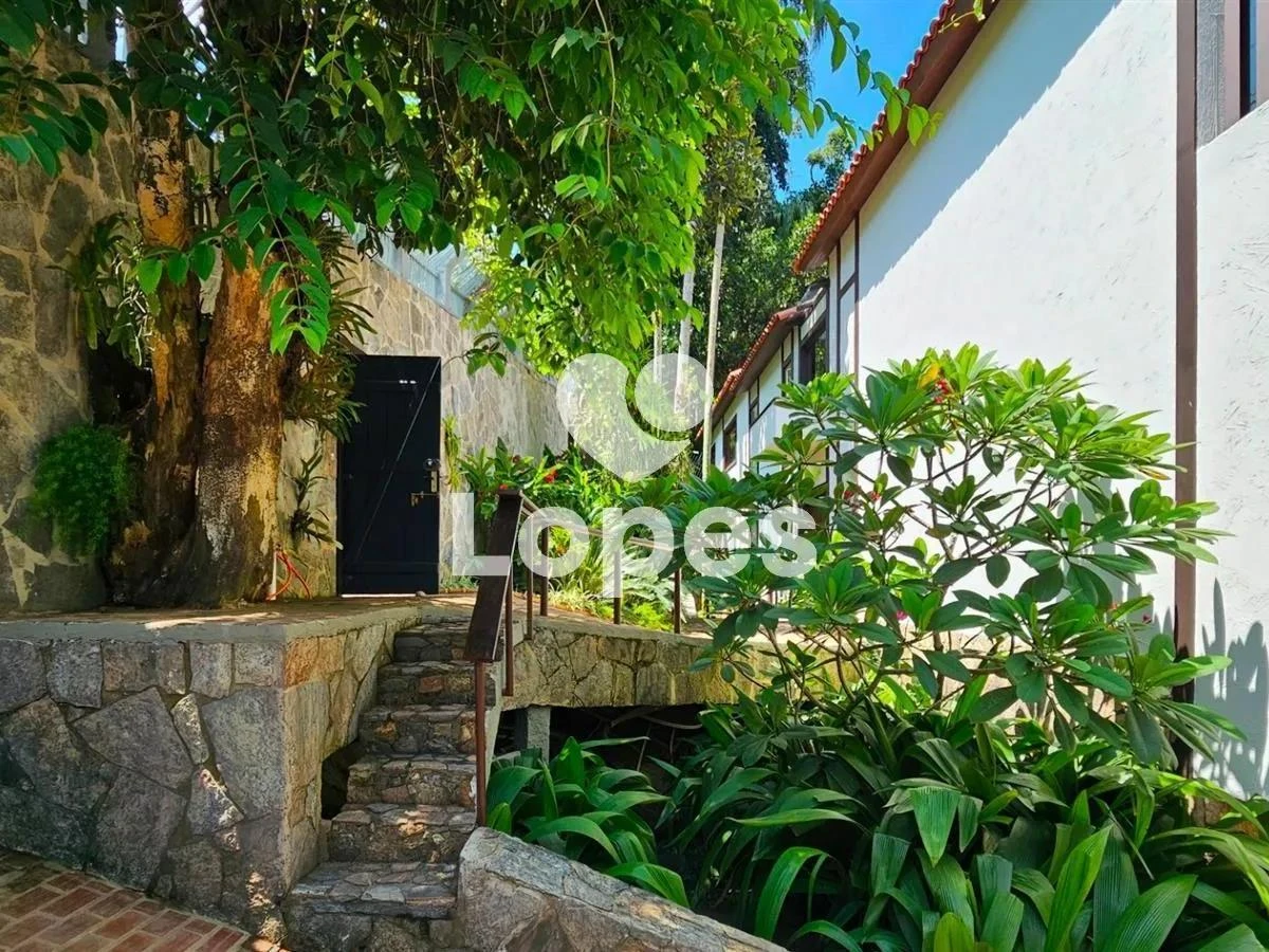 Furnished 960 m² house with 5 en-suite bedrooms — photo 26