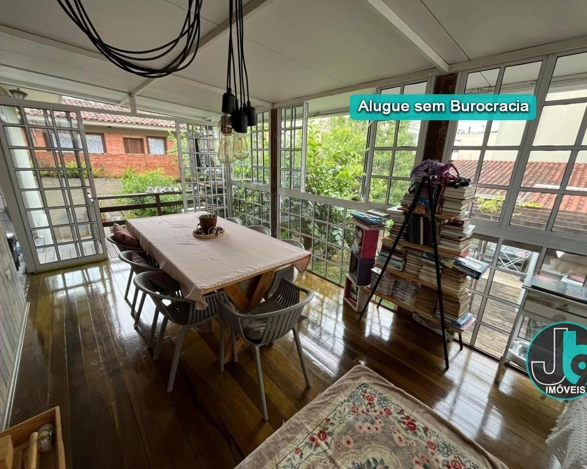 Furnished house with 5 bedrooms and 3 bathrooms — photo 8