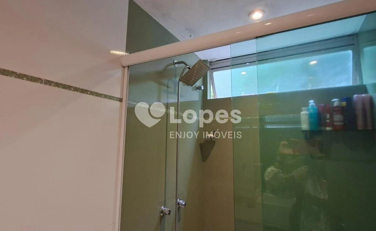 2-bedroom apartment with a mountain view in Rio de Janeiro — photo 4