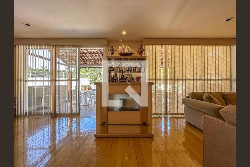 Квартира в аренду: 4 спальни, балкон, 500 м² — photo 32