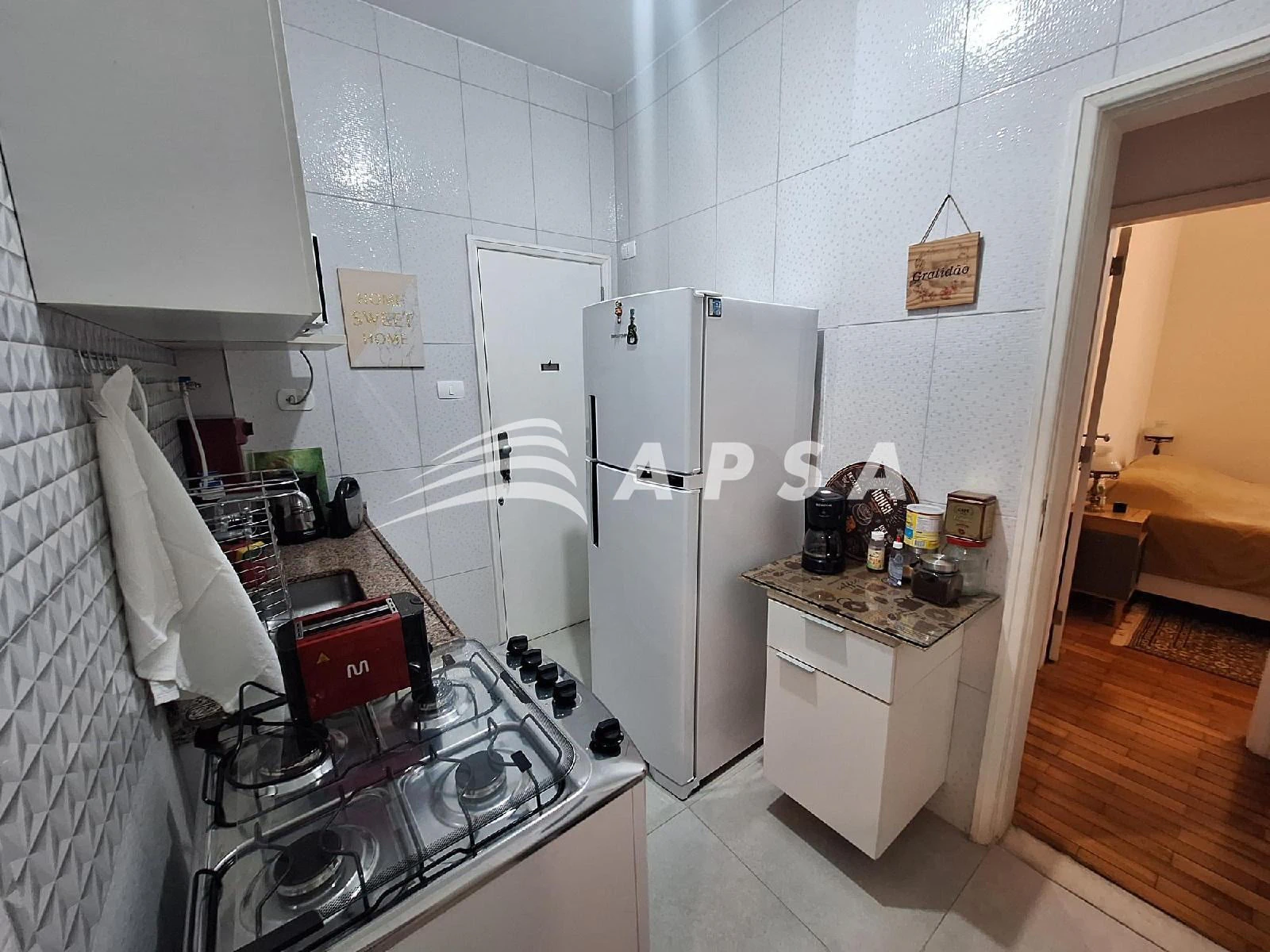 Furnished 2-bedroom apartment with 80 m² — photo 10