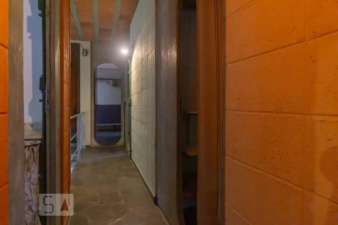 Condo house with 4 bedrooms and 400 m² — photo 43