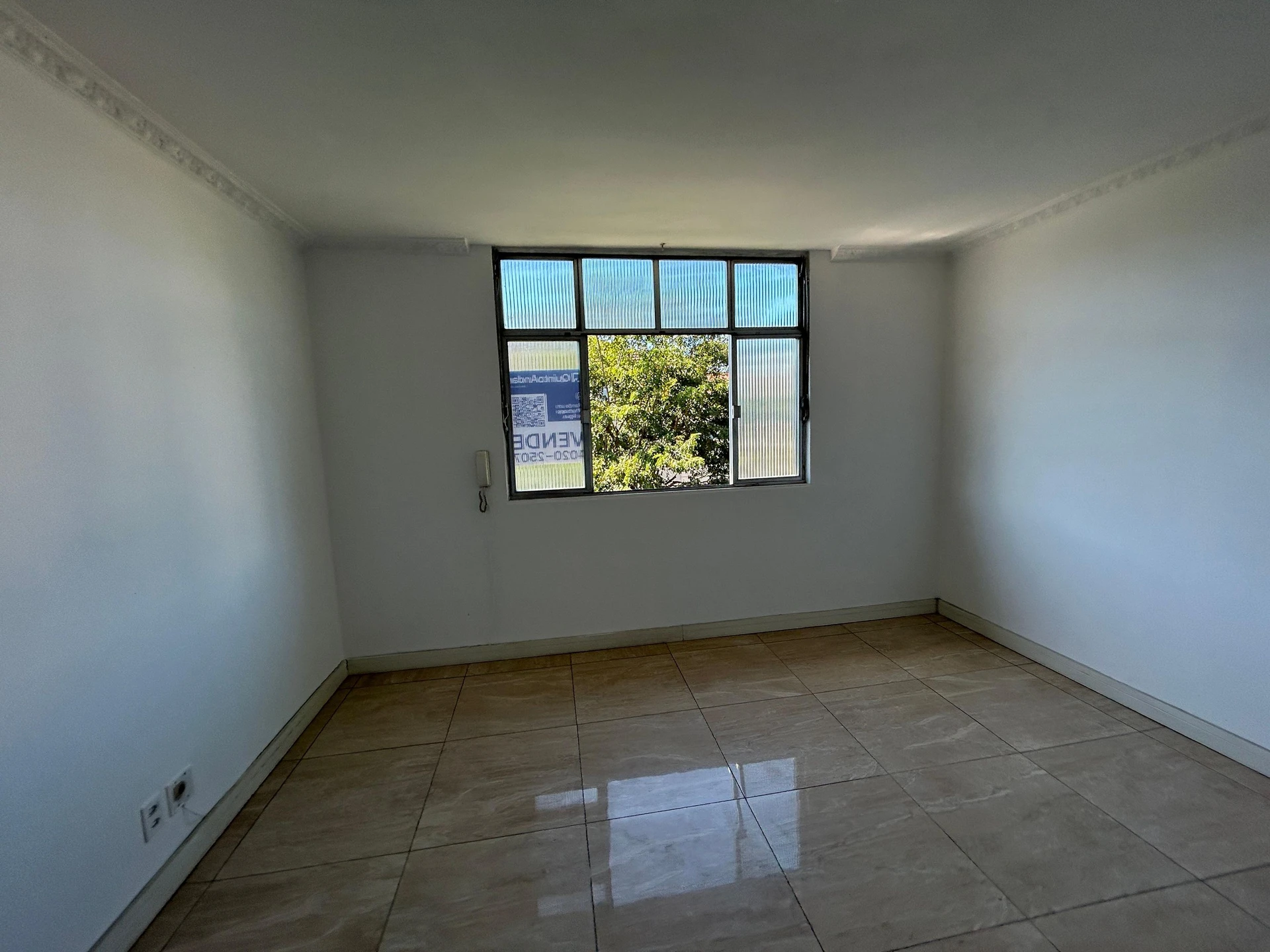 Unfurnished 3-bedroom apartment with 2 baths, no parking — photo 36