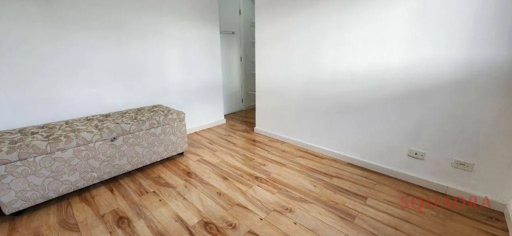 2-bedroom apartment with suite and glassed balcony — photo 20