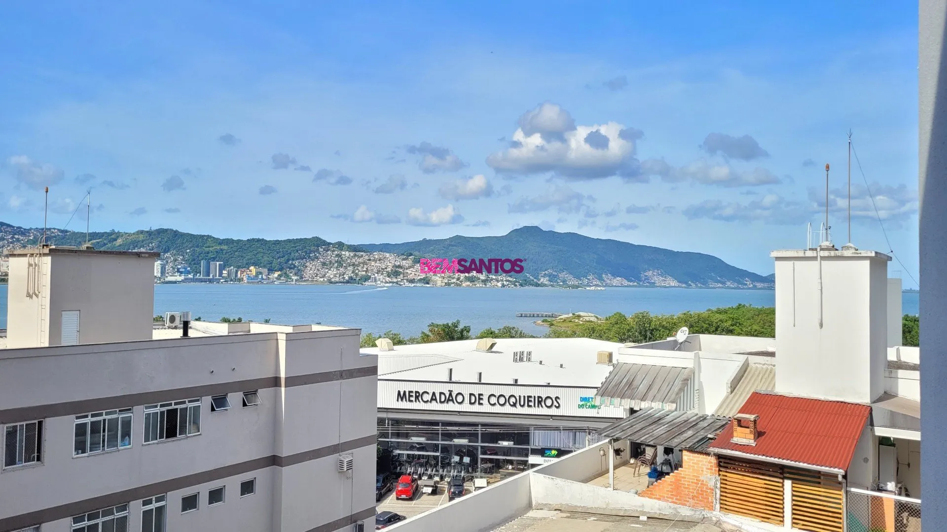 Furnished 4-bedroom apartment with a balcony — photo 2