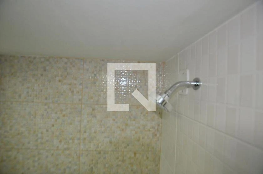 1 quarto e piso de madeira ou laminado: apartamento de 67 m² — photo 8