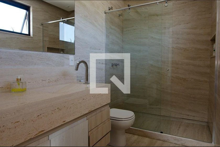 Casa de 4 quartos com 234 m² e 6 banheiros — photo 24