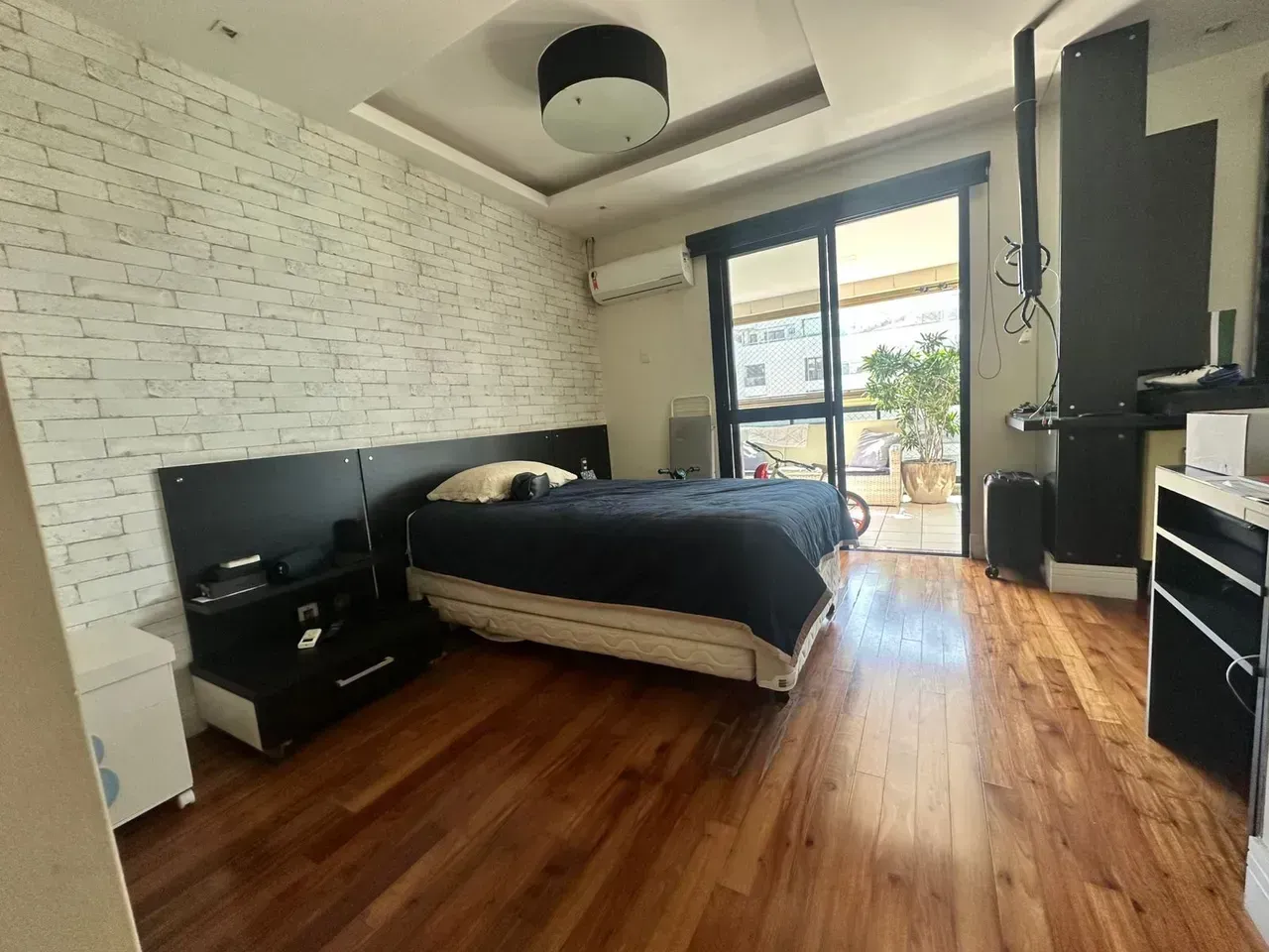 4-bedroom house with a walk-in closet in Rio de Janeiro — photo 26