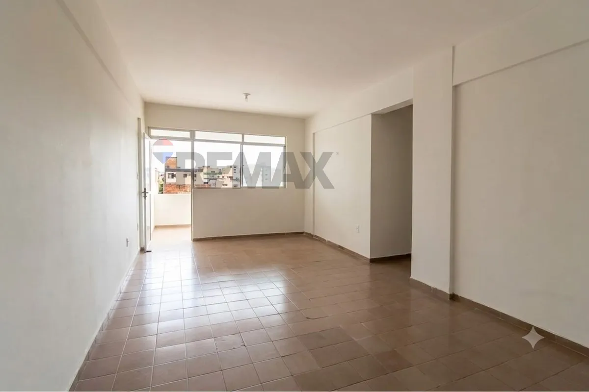 Apartamento sin amueblar de 152 m² en 2.º piso