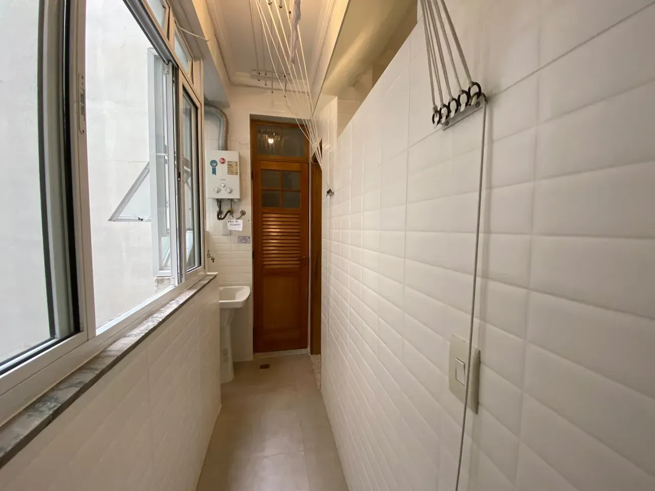 Apartment on the 7th floor with wood or laminate floors — photo 21