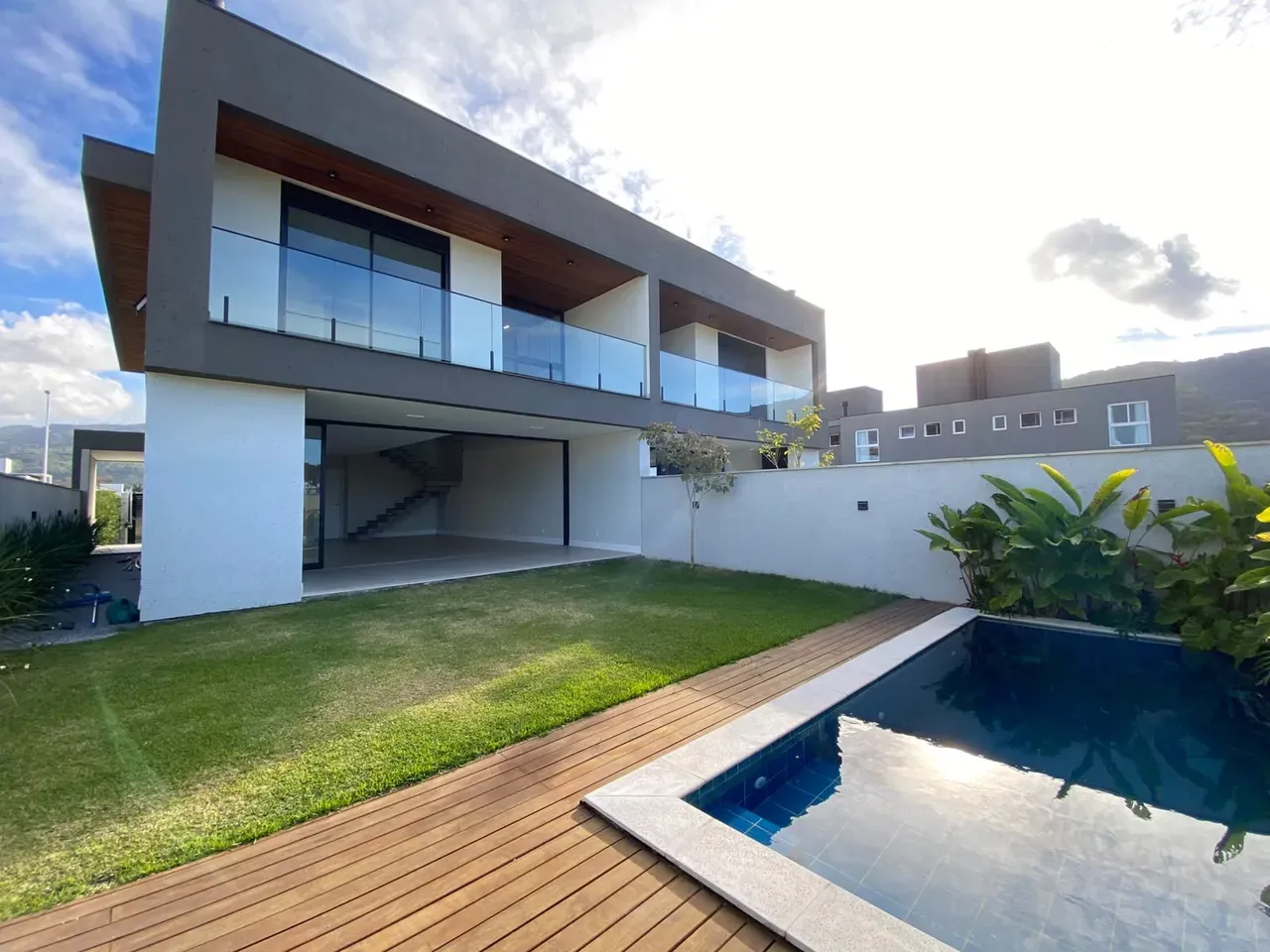 Balcón gourmet y 3 dormitorios: casa de 250 m² — photo 4