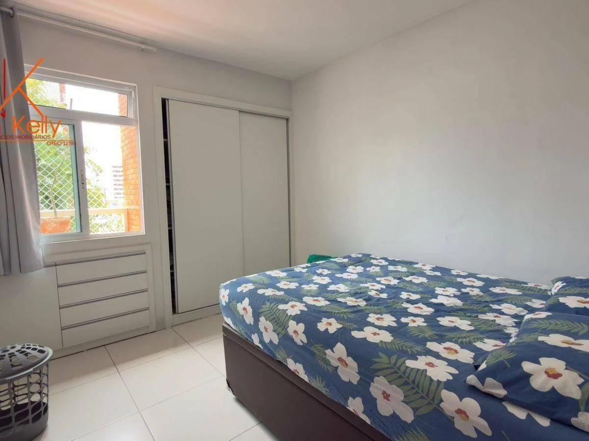 3-bedroom apartment with a washing machine in João Pessoa — photo 8