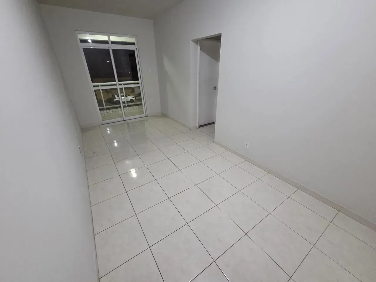 1-bedroom apartment with balcony and 1 parking space