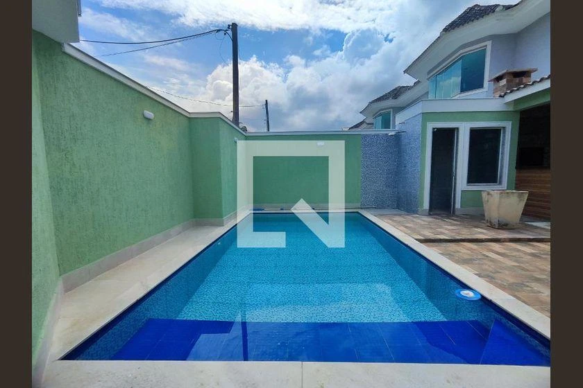 Rental apartment with 4 en-suite bedrooms and 350 m² — photo 44