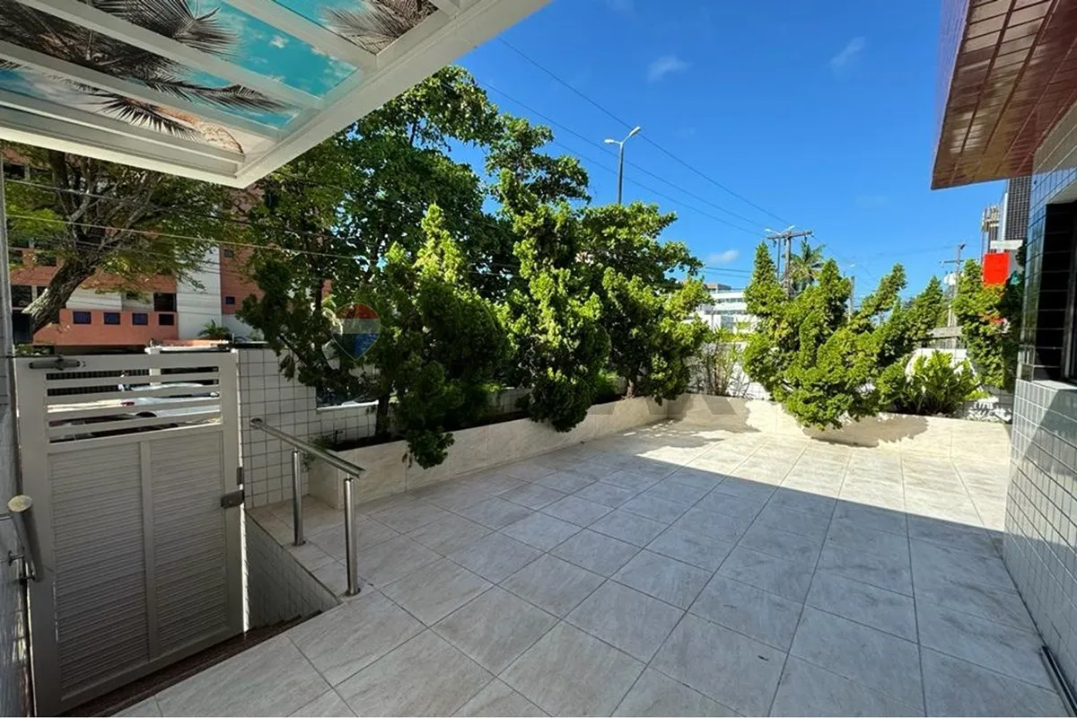 Furnished apartment, 45 m², with a home office — photo 17