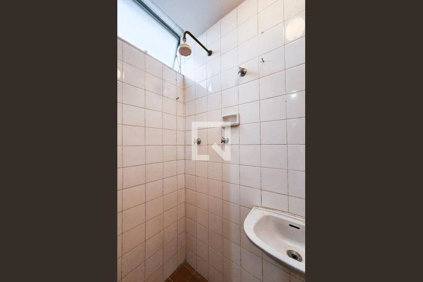 2-bedroom apartment in a building with a pool — photo 4
