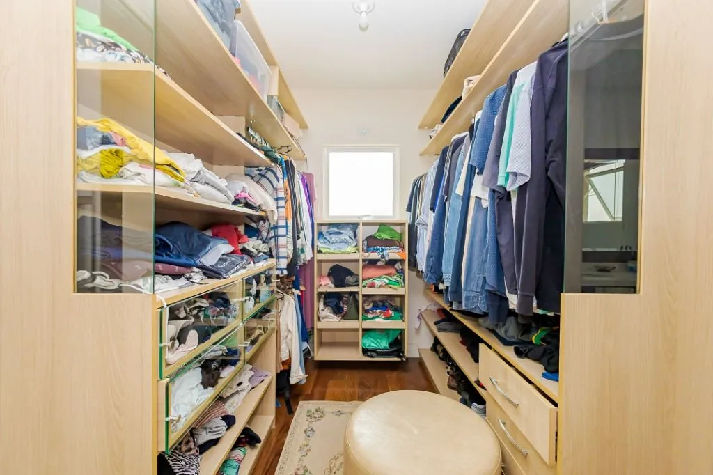 House with 4 en-suite bedrooms and private BBQ — photo 27