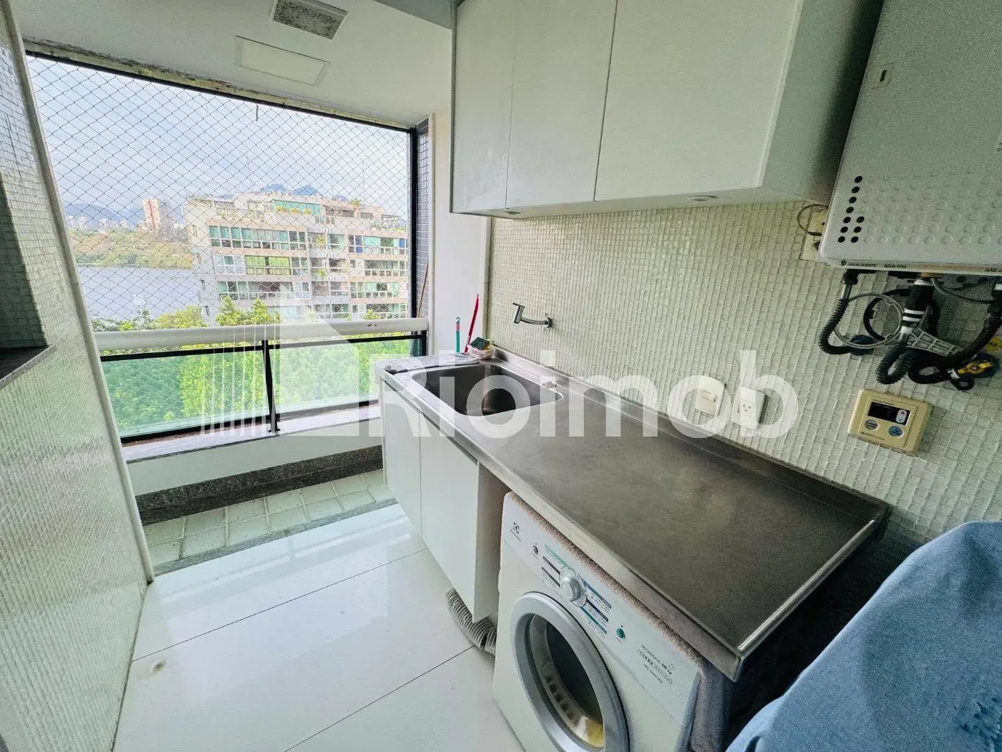 Unfurnished apartment with 5 bedrooms and 5 bathrooms — photo 29