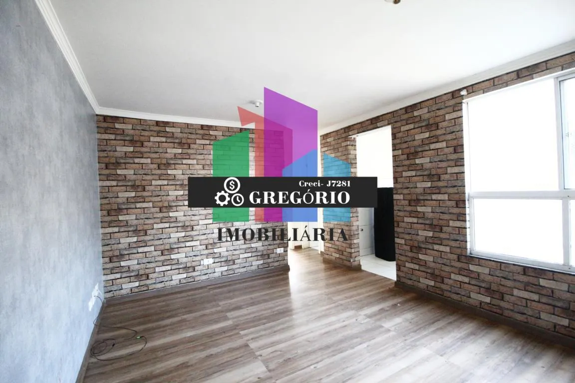Wood or laminate floors in a 2-bedroom house, 46 m² — photo 21