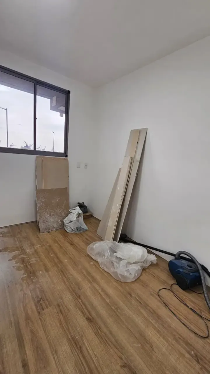 Unfurnished apartment with separate kitchen and 2 parking — photo 2