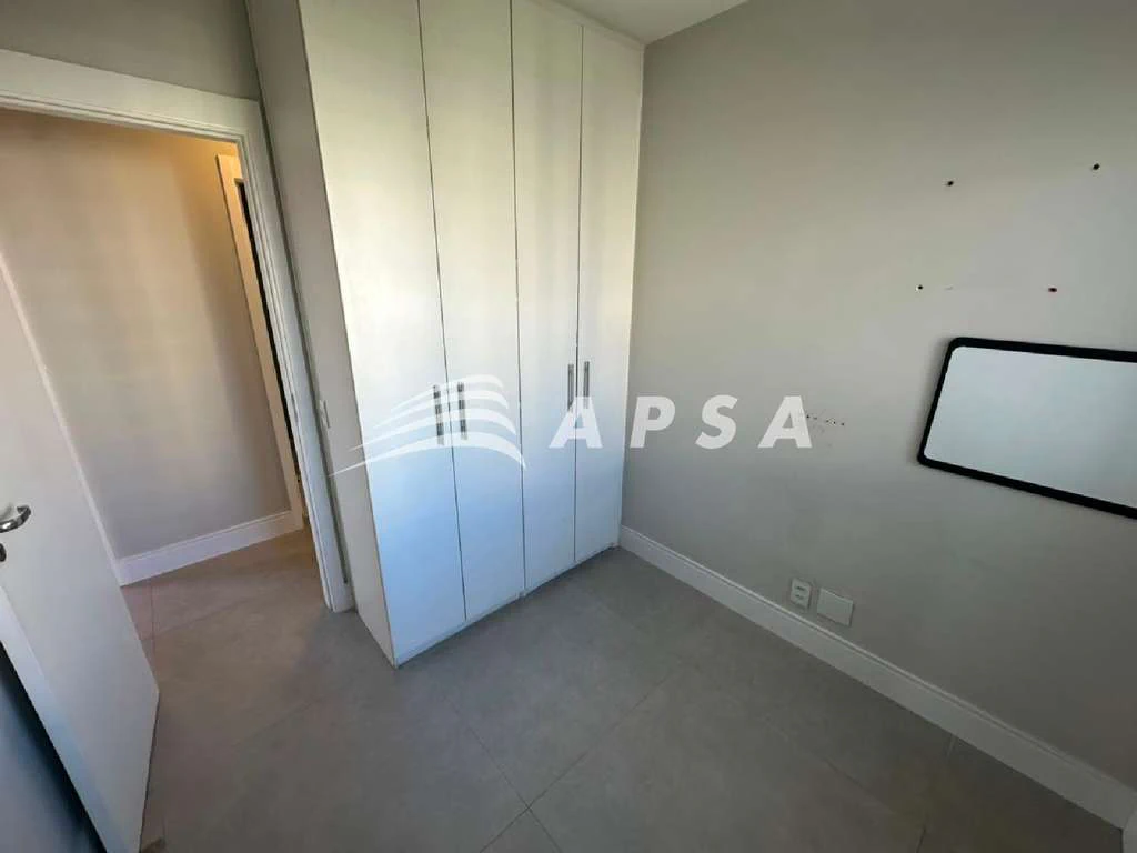 Apartamento de 3 quartos com cozinha americana e varanda — photo 20